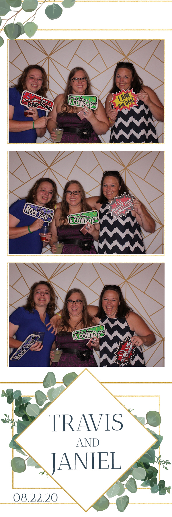 Jacquie & Dennis’ Wedding | View more photos from the event at gallery.photoboothbillings.com/u/PhotoBoothBillings/Jacquie-Dennis’-Wedding-0